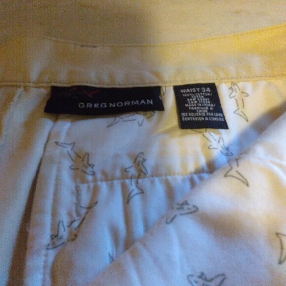 2 pairs Greg Norman shorts - Picture 7 of 7